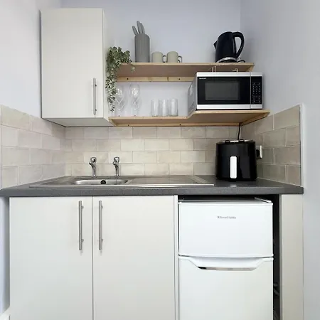 Apartment 29